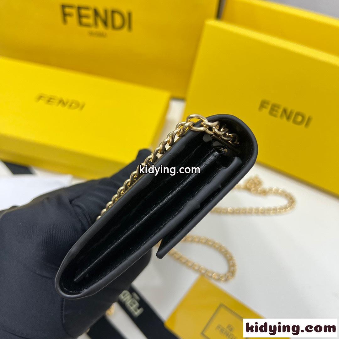 FENDI ROMAコンチネンタル財布 チェーン付きフェンディ 財布 人気 コピー ウォレット ブラック-3
