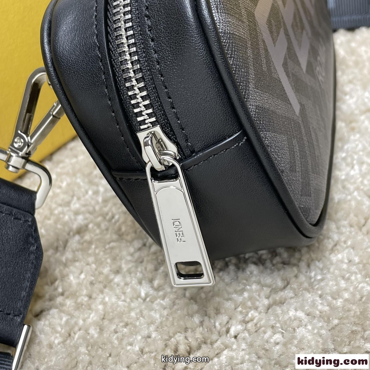 フェンディ バッグ 人気 コピー メンズ FENDI カメラケース スモール ショルダーバッグ-2