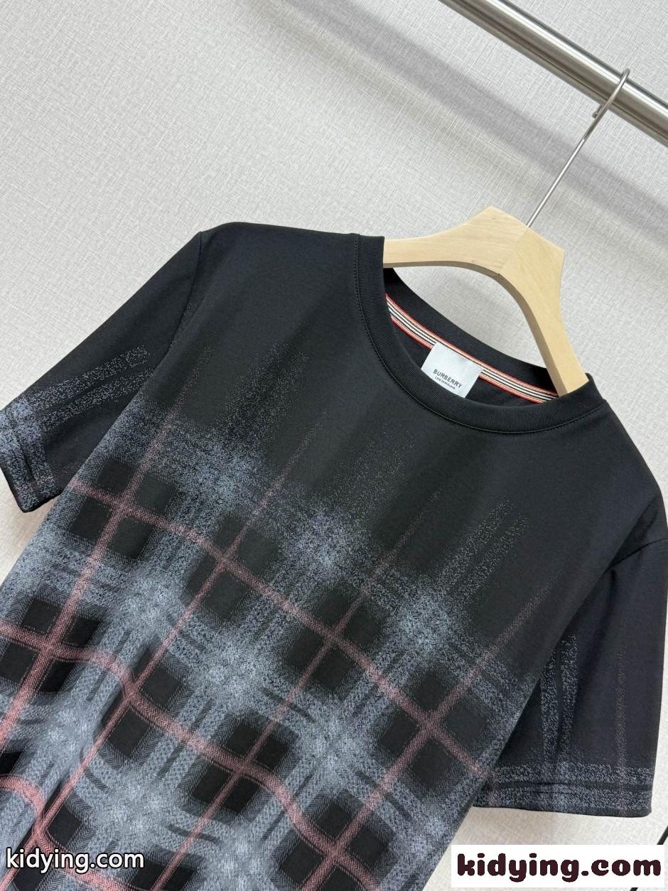 グラデーションチェック クルーネック 半袖Tシャツ バーバリー Tシャツ 偽物 ブラック-1