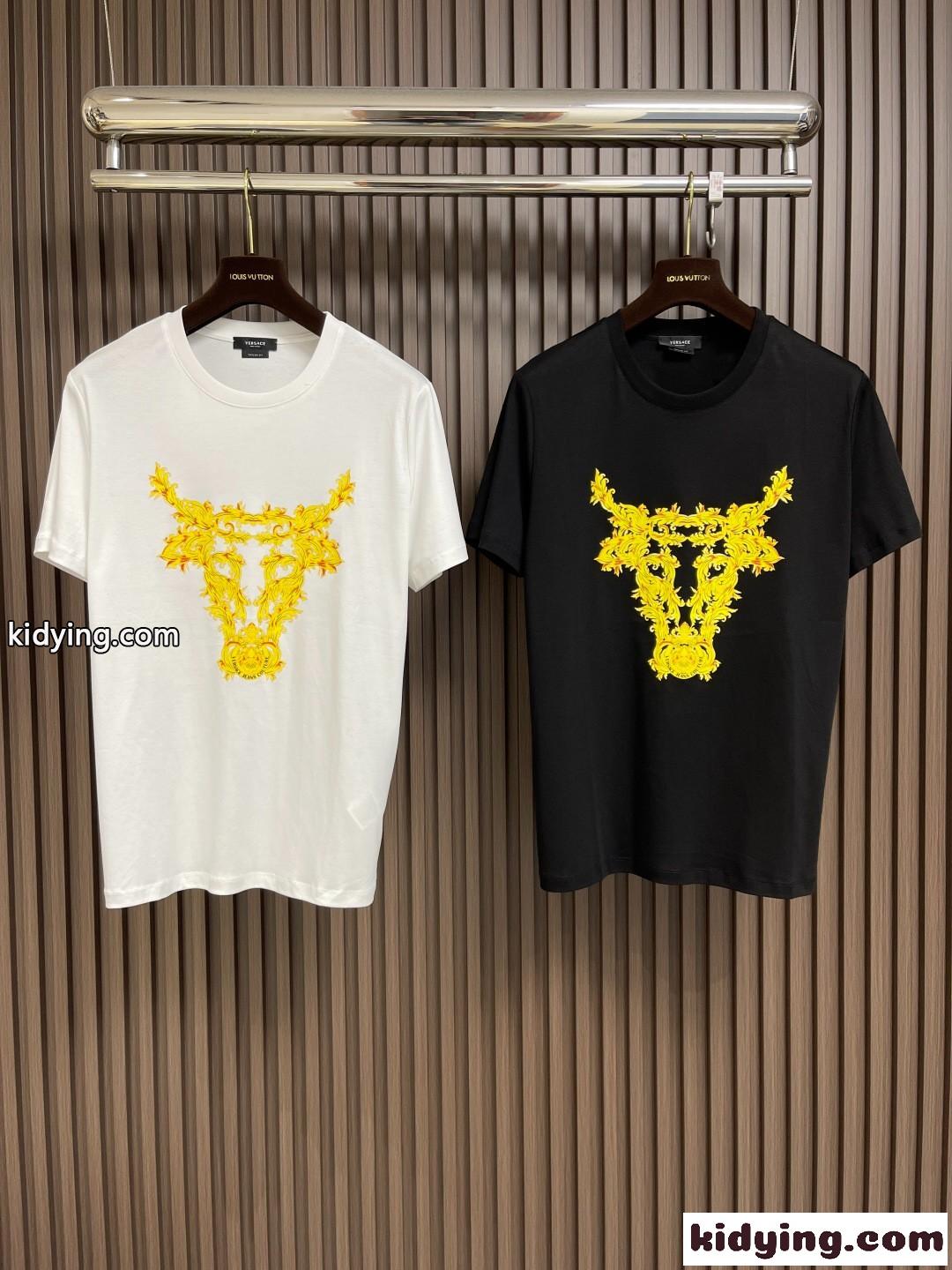 ヴェルサーチェ Tシャツ 偽物 シンプル プリント クルーネック 半袖Tシャツ-1