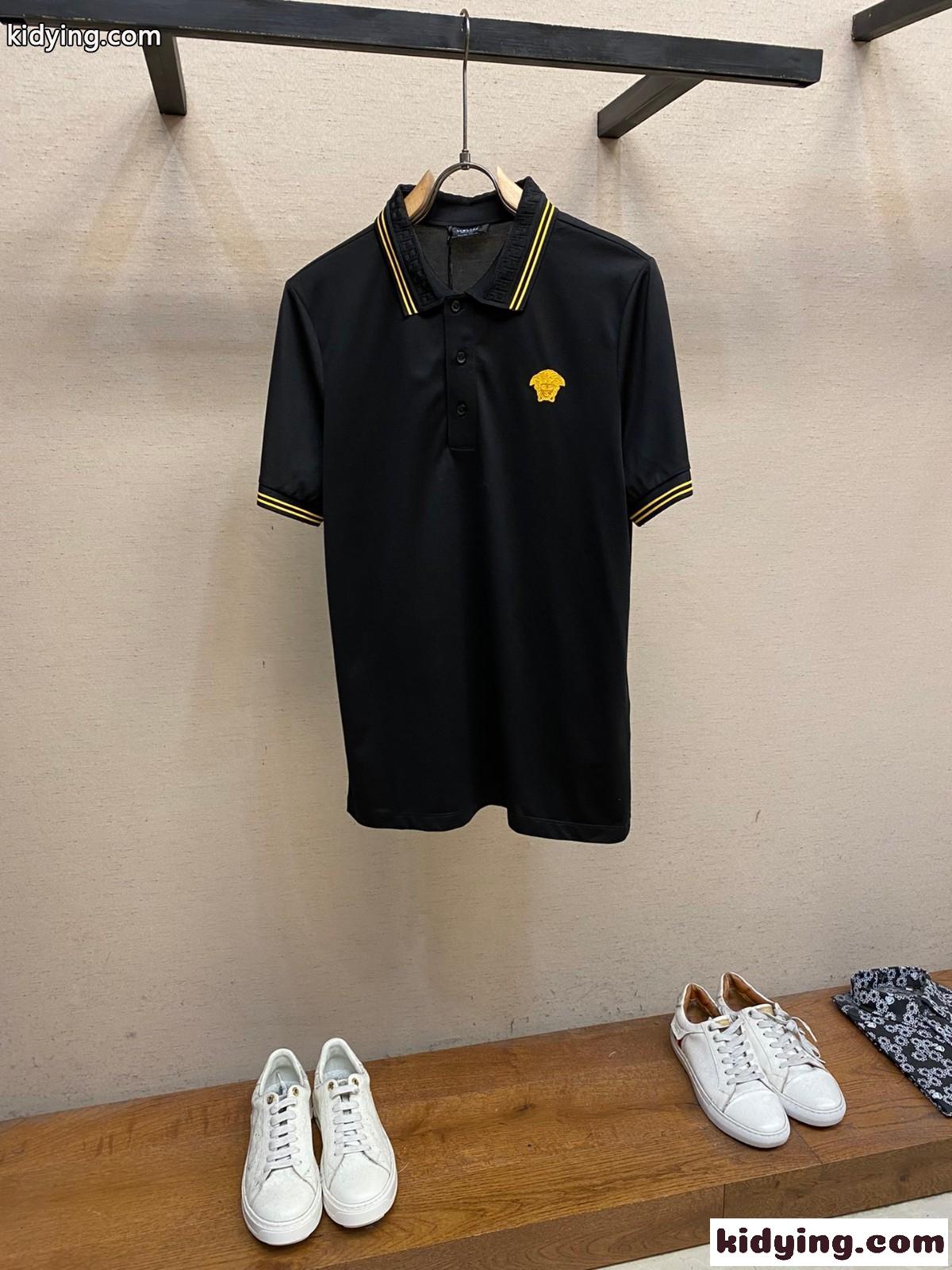 定番 カジュアル ヴェルサーチェ Tシャツ スーパーコピー 半袖 ポロシャツ ブラック-1