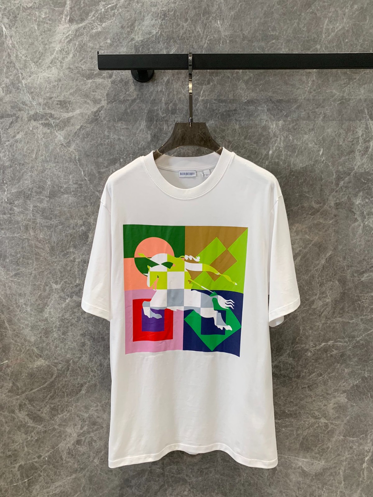 バーバリー Tシャツ コピー おしゃれ カジュアル プリント コットンTシャツ 半袖 トップス-0