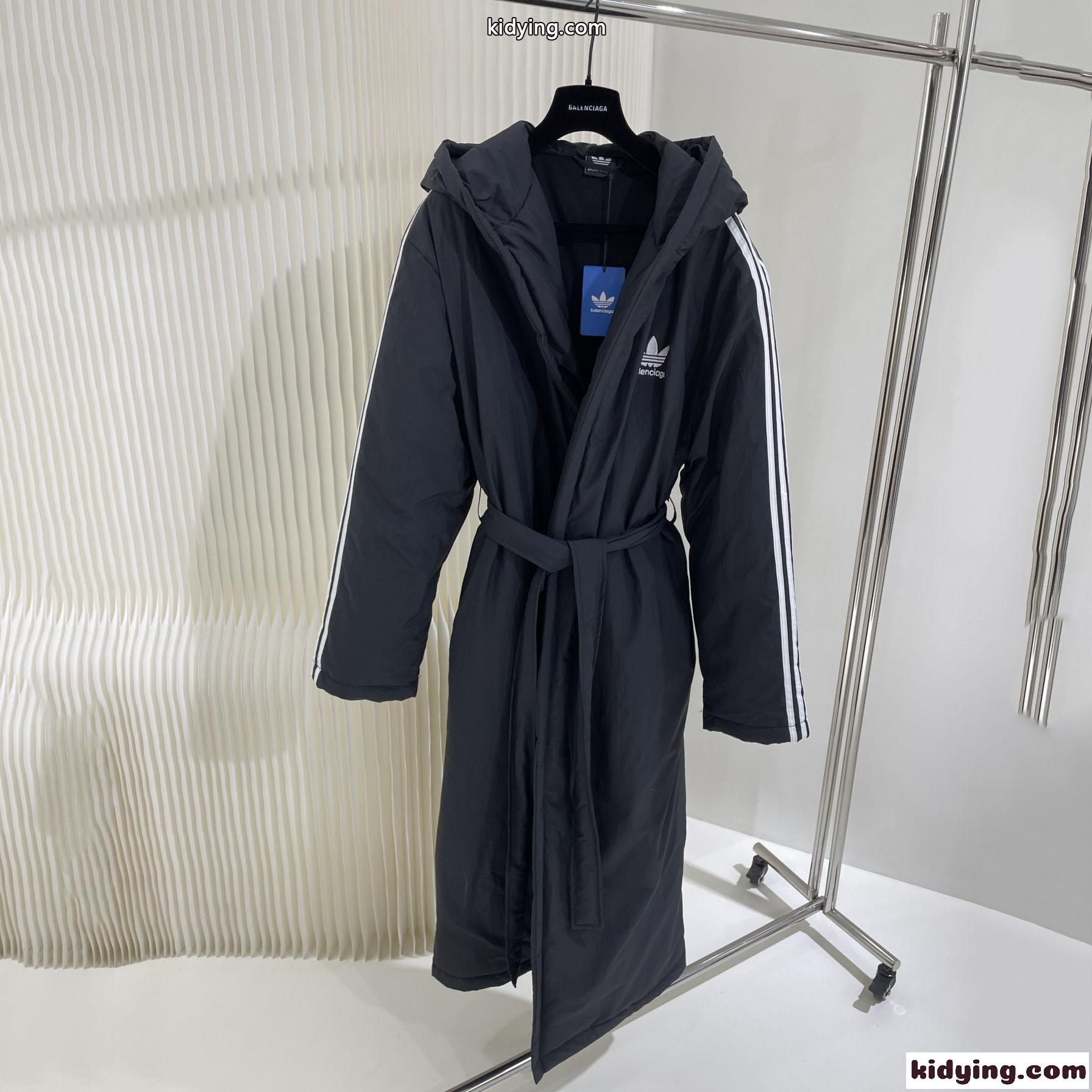 BALENCIAGA x ADIDAS 中綿入り フード付き ロング バレンシアガ ダウンジャケット コピー ブラック-2