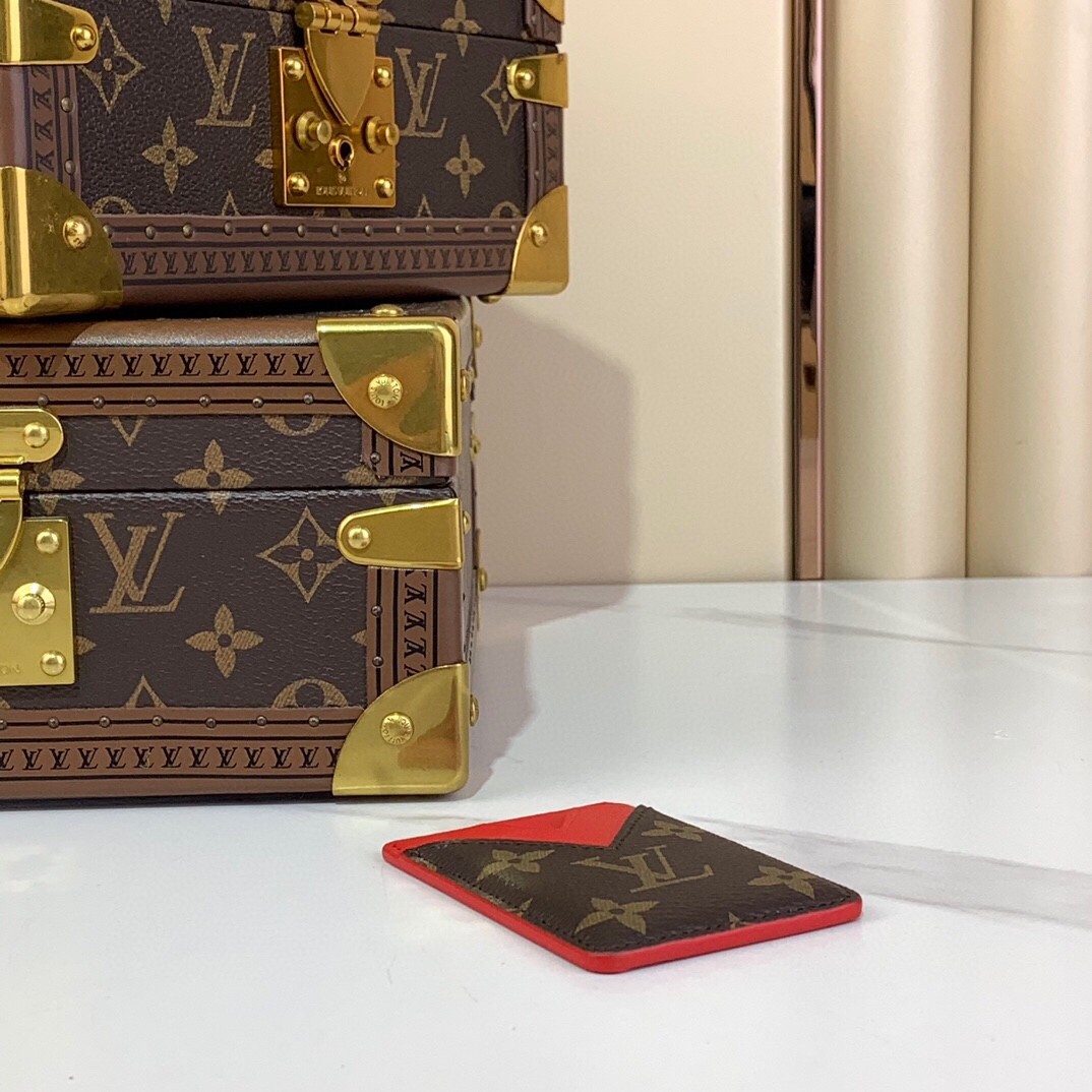 スマートでお洒落♪ルイ・ヴィトン カードケース スーパーコピー ポルト カルト・マグネット m13185-0