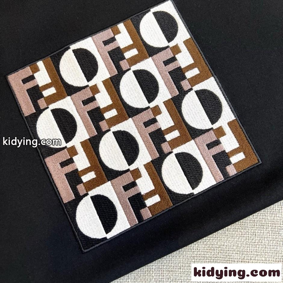 ベーシック ロゴ刺繍 フェンディ Tシャツ 偽物 クルーネック 半袖Tシャツ ブラック-2