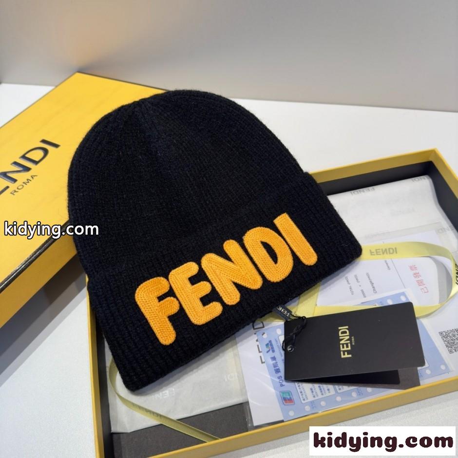FENDI ロゴ ニットキャップ フェンディ キャップ コピー ユニセックス ブラック-0