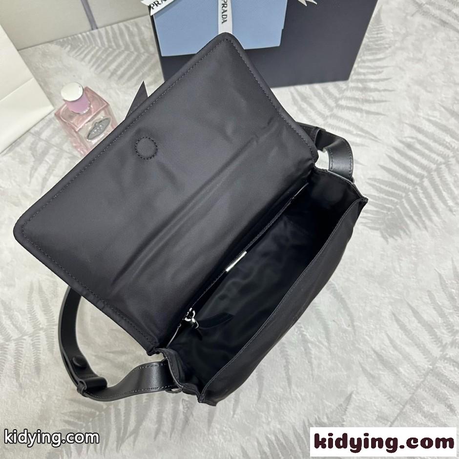 プラダ スモール パデッド Re-Nylon ショルダーバッグ コピー 1BD313 ブラック-4