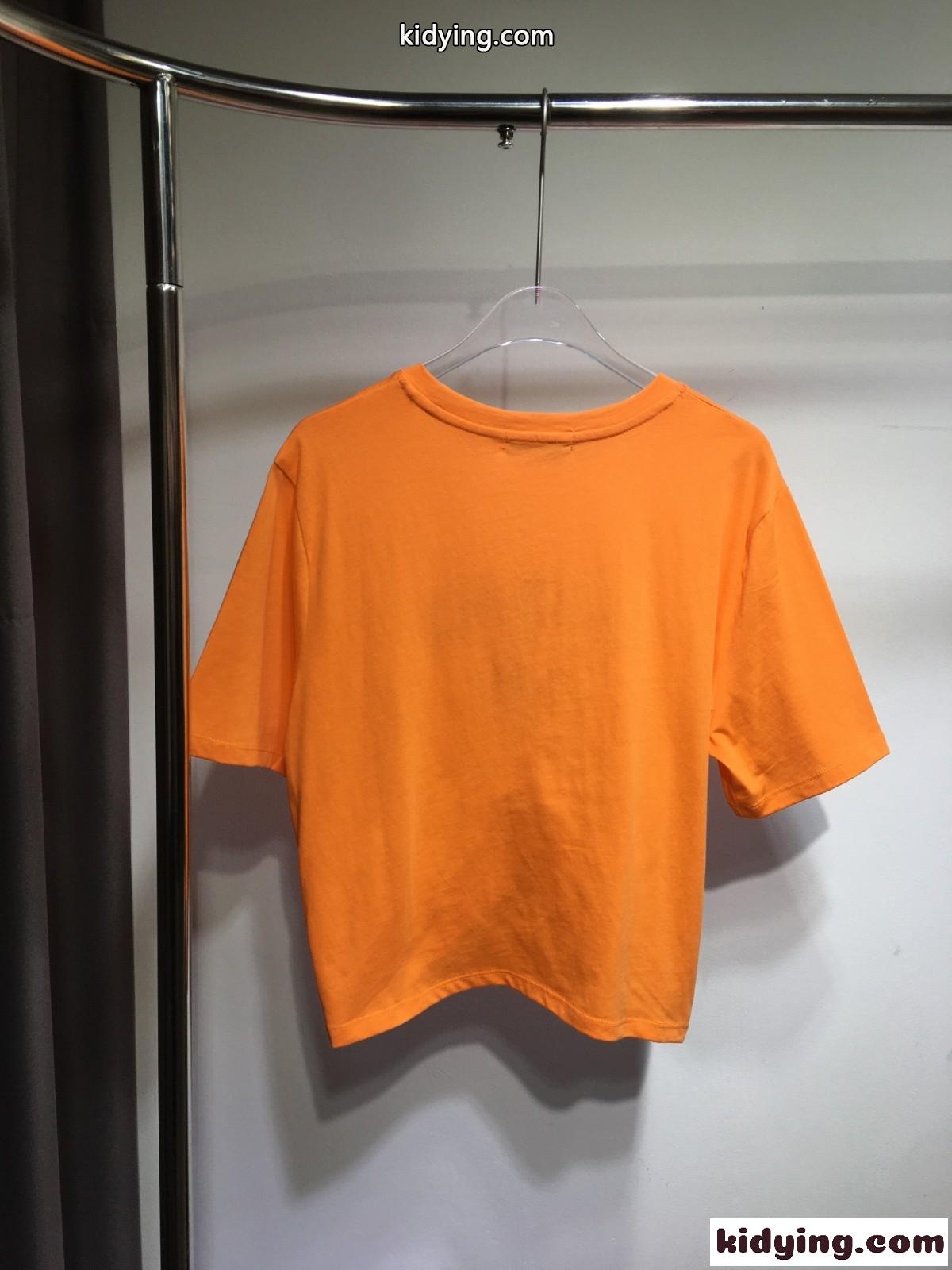 ヴェルサーチェ ミラノ スタンプ クロップ 半袖Tシャツ ヴェルサーチェ Tシャツ コピー オレンジ-3