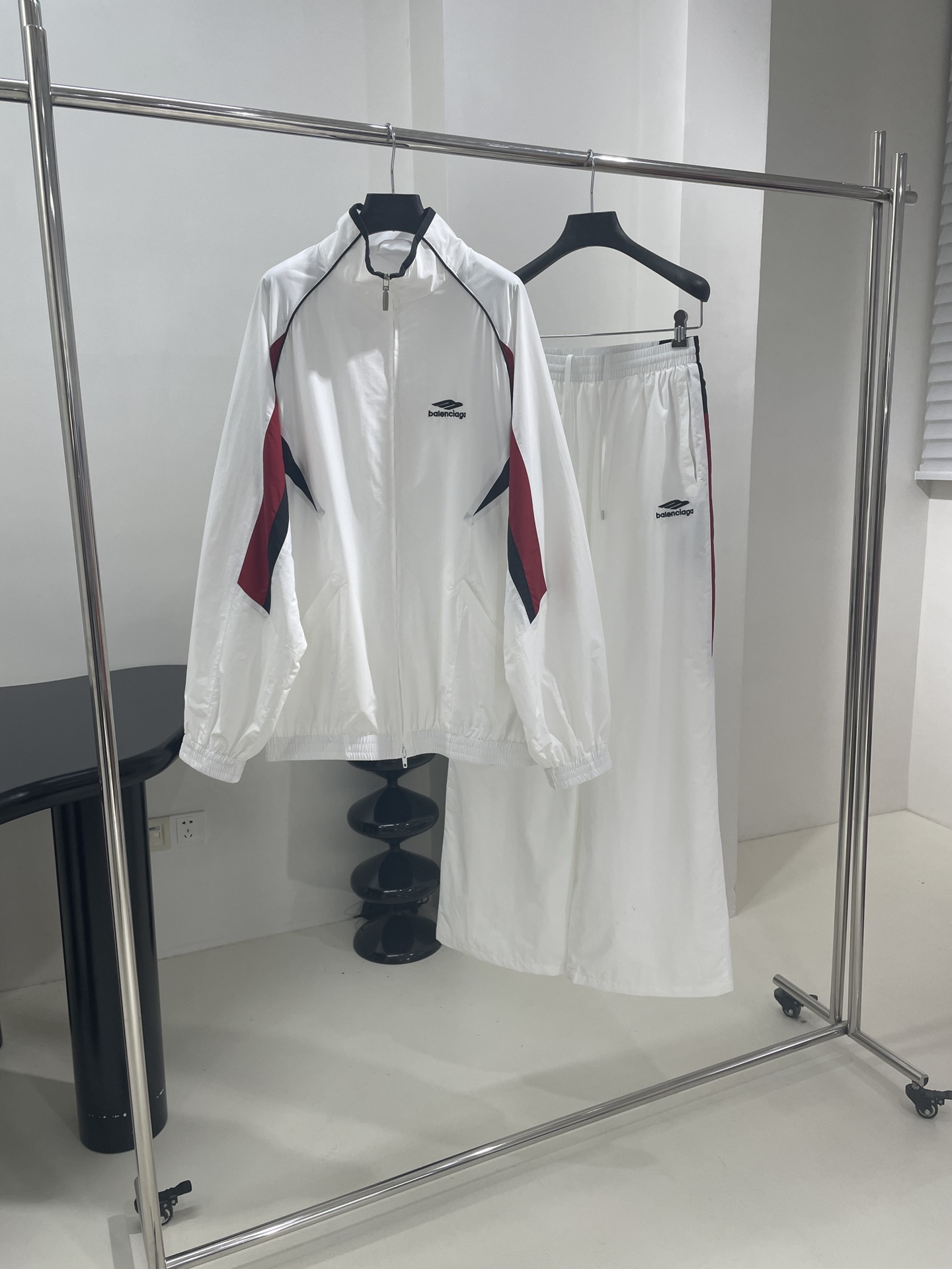 バレンシアガジャパンスーパーコピー 運動服 トップス カジュアル 2点セット ナイロン 軽量 ホワイト-0