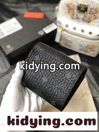 エムシーエム バッグ 買取 コピー 洗練された装飾古典的なマイクロマーク雕刻月桂葉包錠 奇妙な魅力を添えた-1