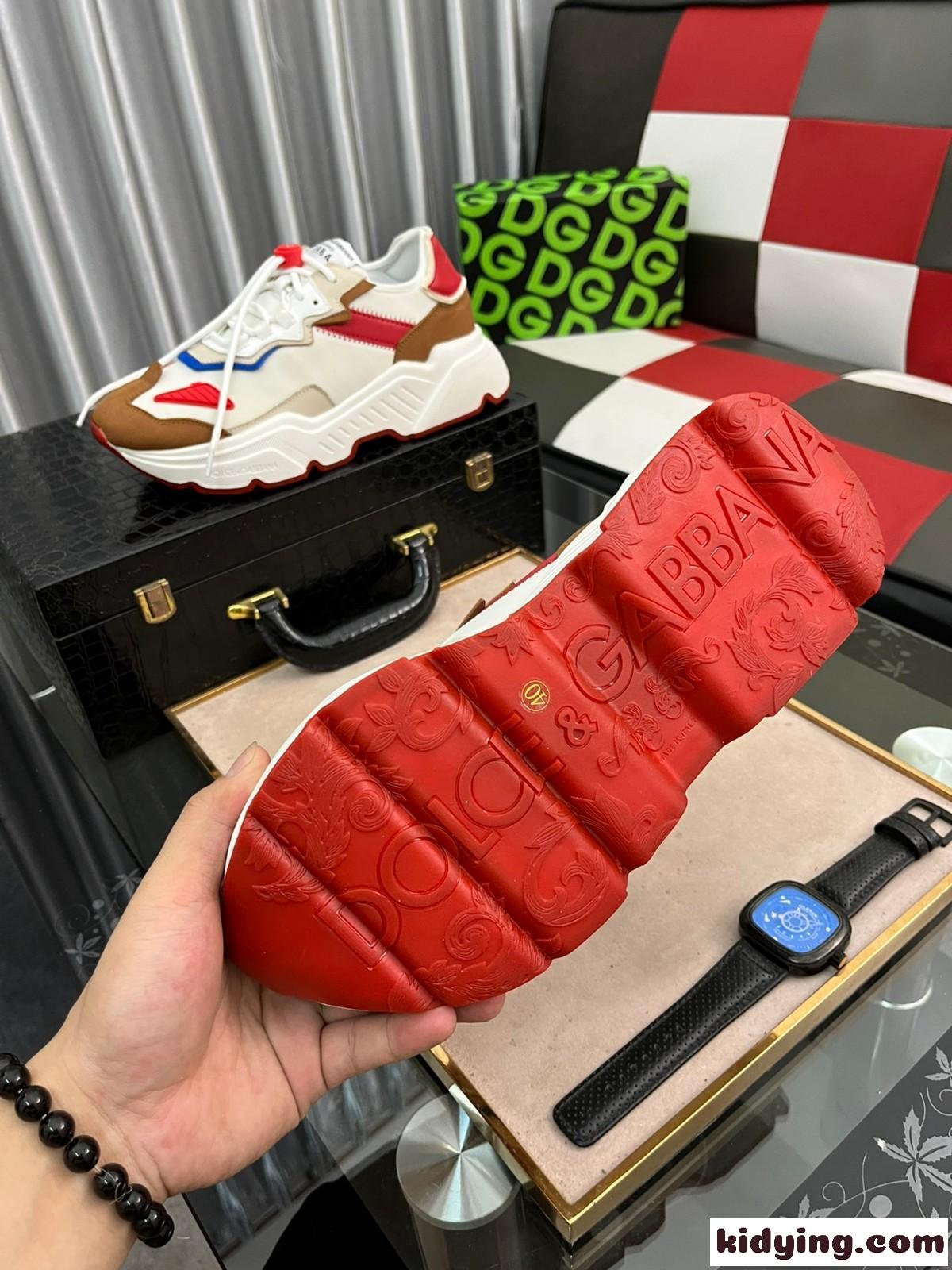 異素材 おしゃれ 軽量 歩きやすい ドルチェ&ガッバーナ スニーカー コピー 滑り止め コンフォート 靴-2