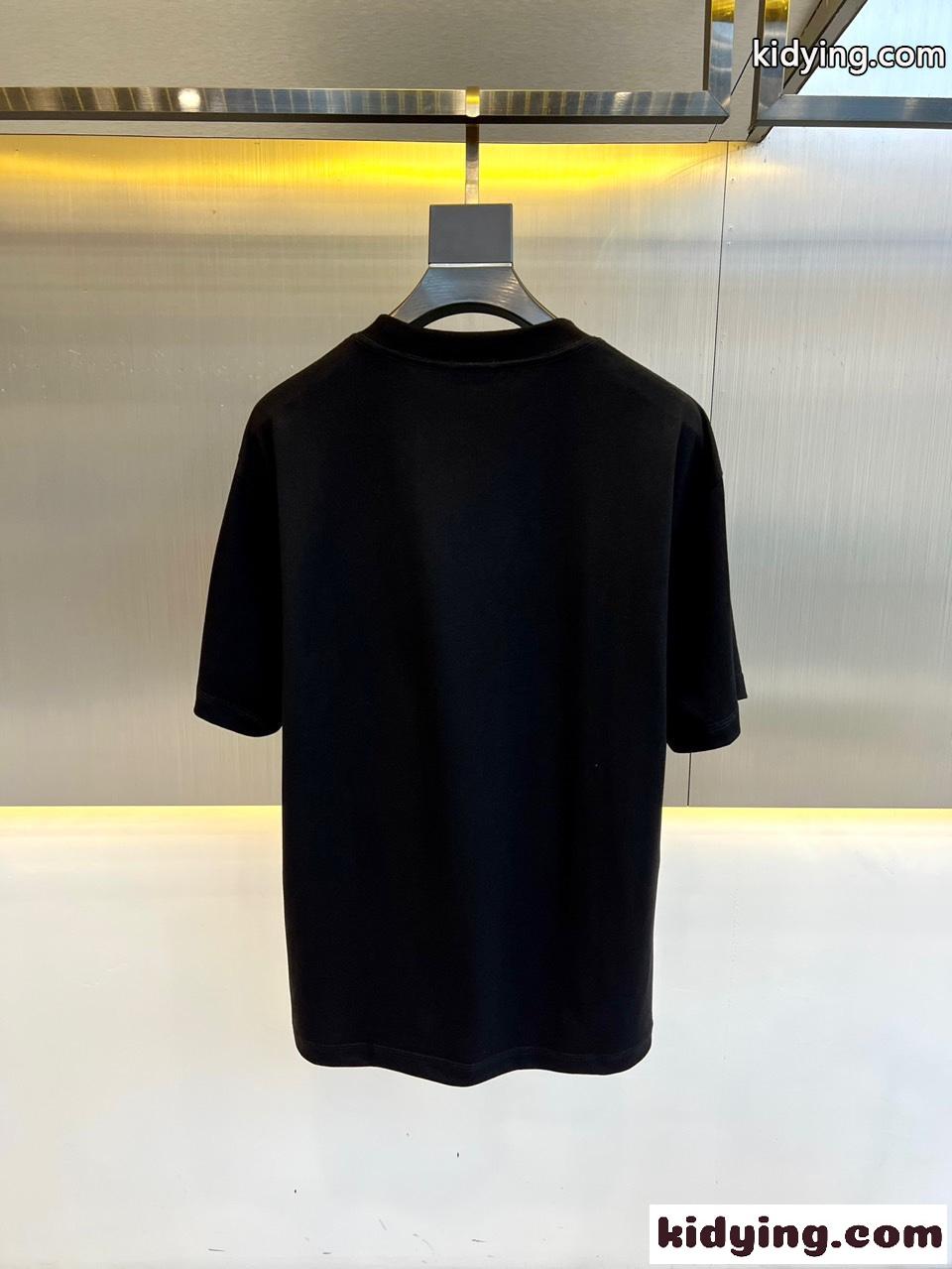 モンクレール Tシャツ コピー 定番 ロゴ クルーネック コットン 半袖Tシャツ ブラック-4