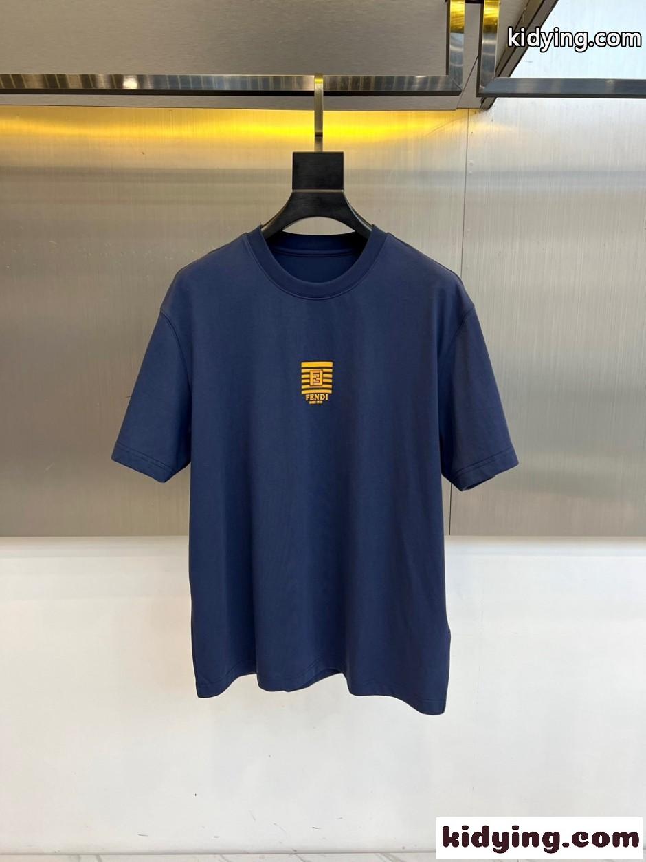 カジュアル 洗練された ロゴ刺繍 半袖Tシャツ フェンディ Tシャツ 偽物 ブルー-1
