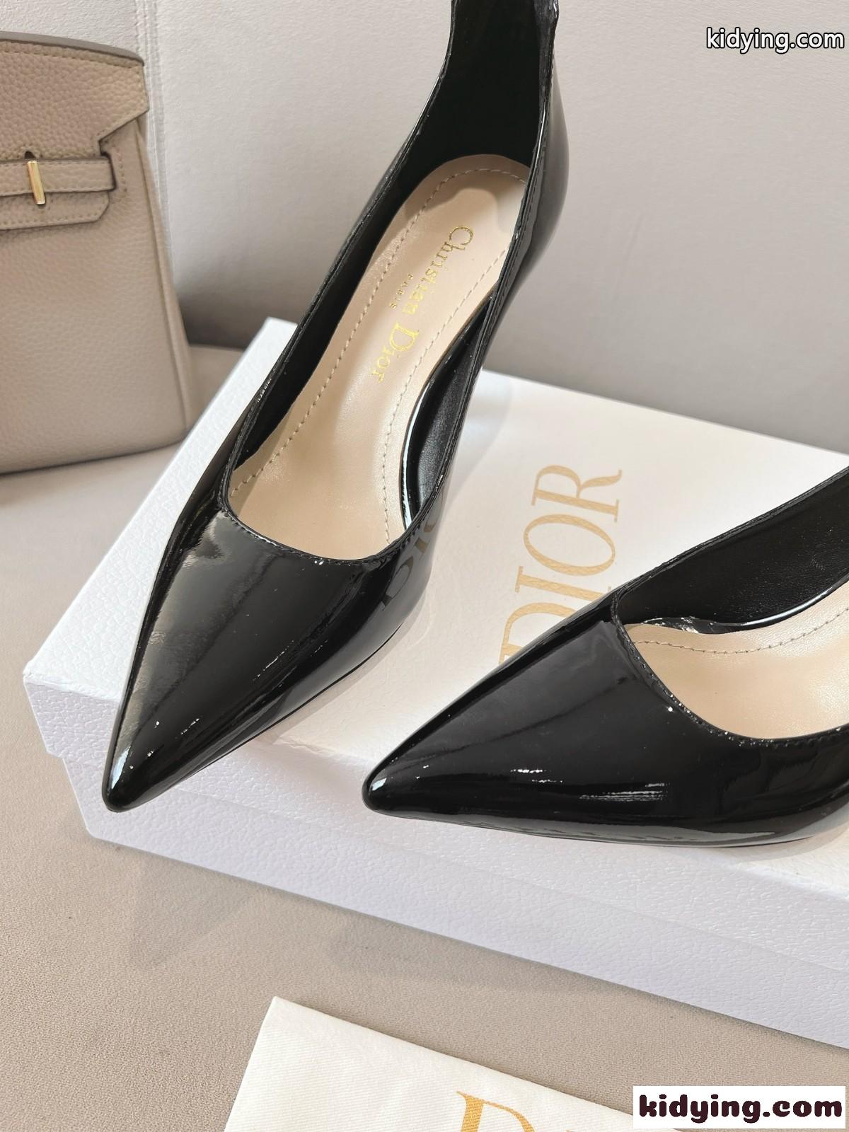 女子力アップ パテントレザー Dior Tribales パンプス クリスチャン・ディオール パンプス コピー ブラック-4