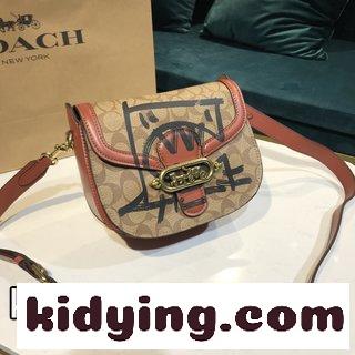 coach コーチの新型で 新しく発売された文芸的雰囲気のあるレトロな鞍のバッグ コーチバッグ お手入れ コピー-4