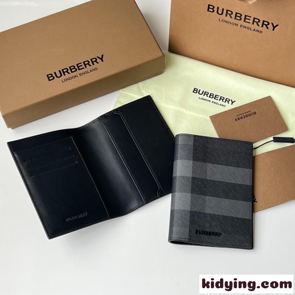 Burberry バーバリー チェック パスポートホルダー スーパーコピー ブラック-1
