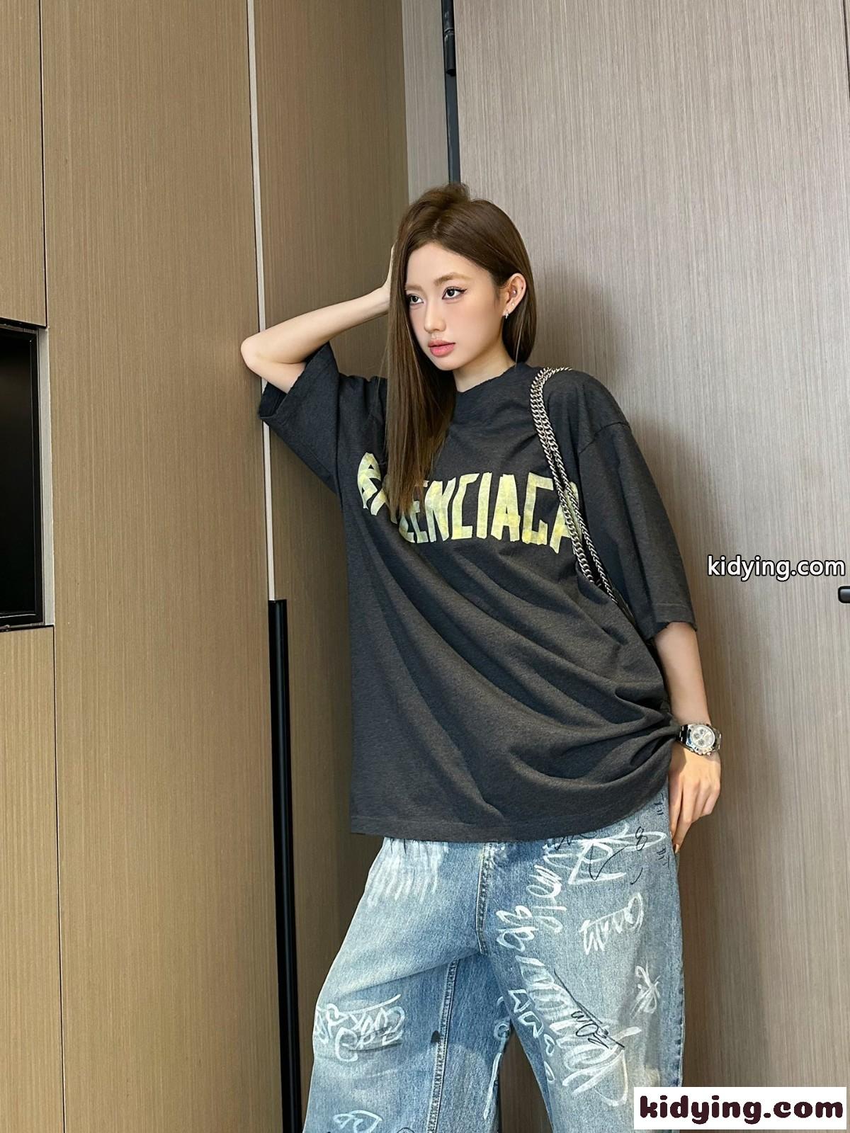 人気 カジュアル TAPE TYPE Tシャツ バレンシアガ Tシャツ コピー ダークグレー-4