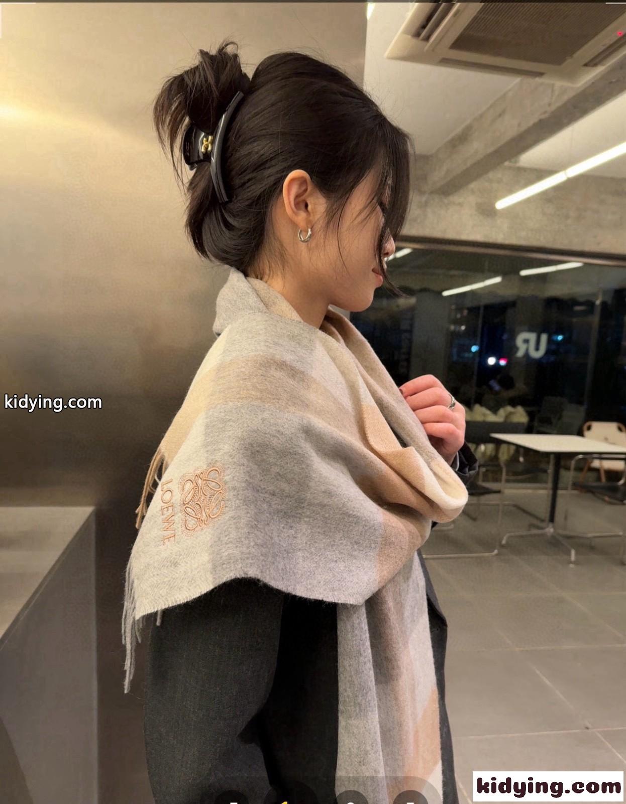 お洒落 ロエベ スカーフ コピー 飽きのこない チェック柄 カシミヤ マフラー-1