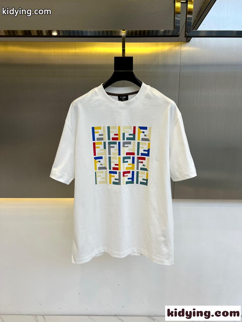カジュアル 合わせやすい ロゴ入り 半袖Tシャツ フェンディ Tシャツ コピー ホワイト-0