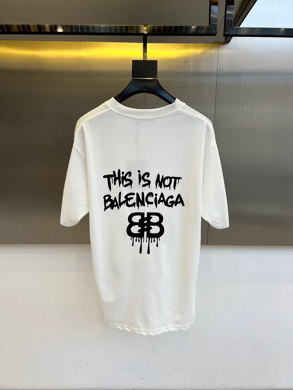お洒落 バックプリント バレンシアガ Tシャツ 偽物 半袖トップス ホワイト-3