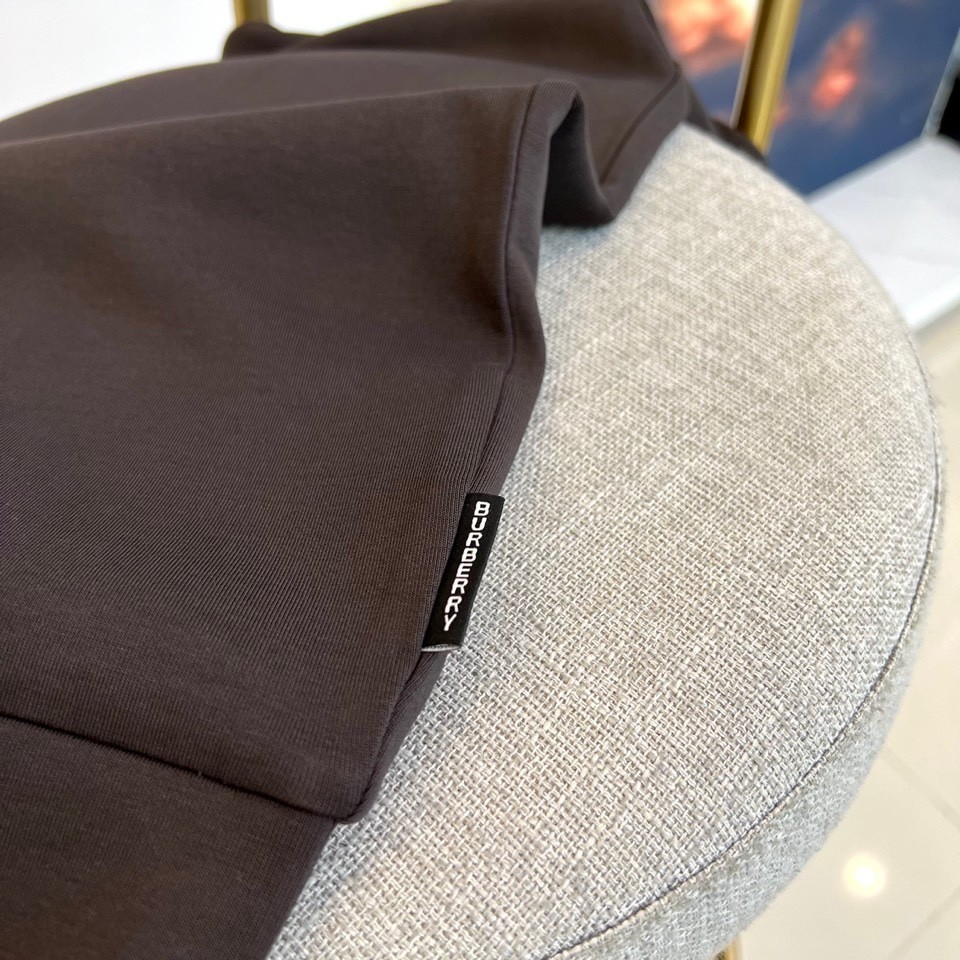 上品 カジュアル クルーネック コットン スウェットシャツ バーバリー Tシャツ コピー-3