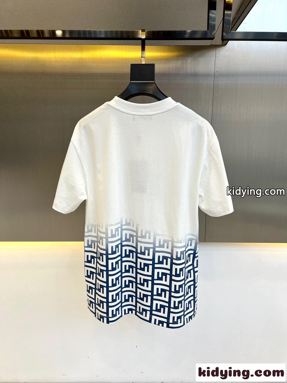 注目される ロゴプリント フェンディ 半袖Tシャツ コピー クルーネック ホワイト-4