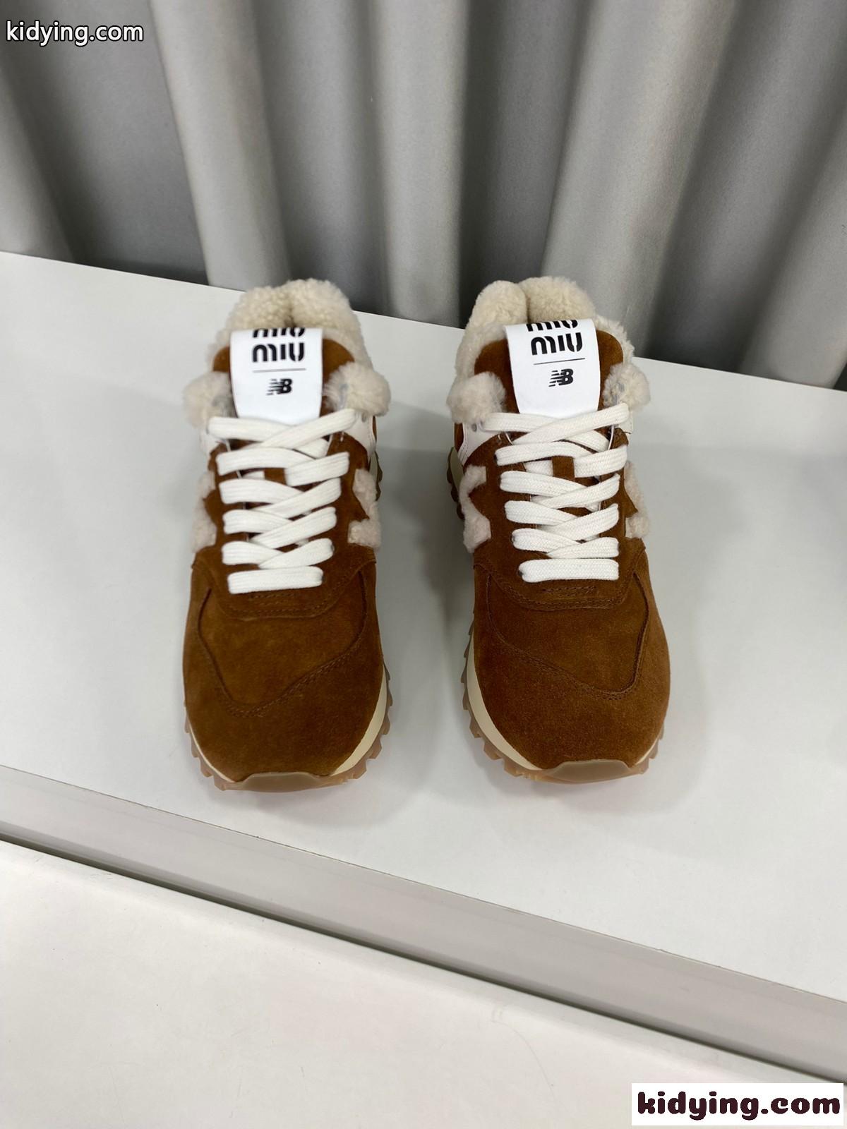 New Balance x Miu Miu ボアスニーカー ミュウミュウ スニーカー コピー レディース ブラウン-1