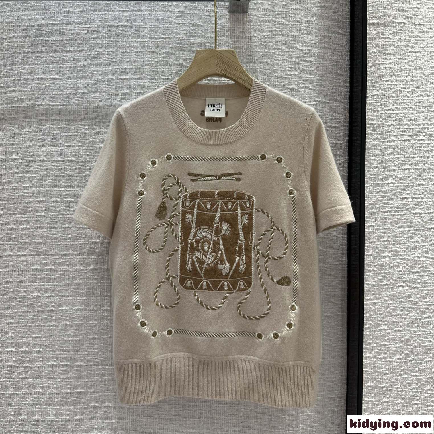 上品 エルメス レ・タンブール 刺繍 カシミヤ ショートスリーブニット コピー-1