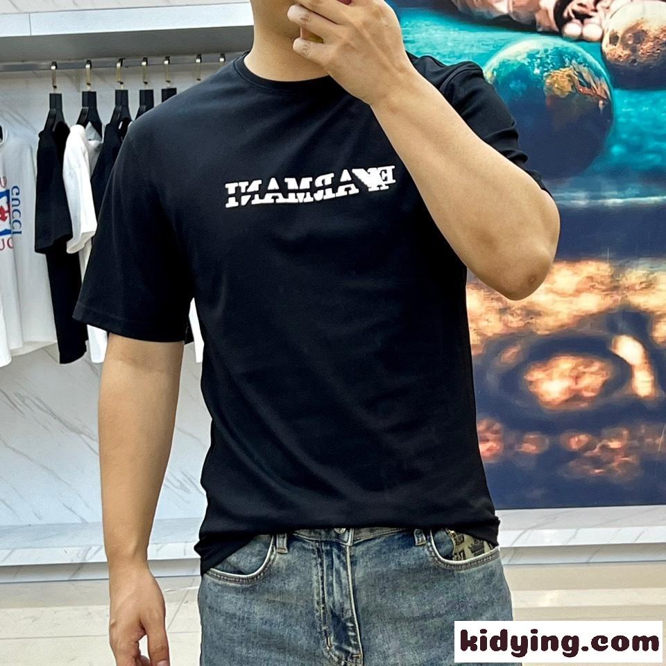 シンプル ロゴ入り クルーネック アルマーニ Tシャツ コピー 半袖Tシャツ ブラック-1