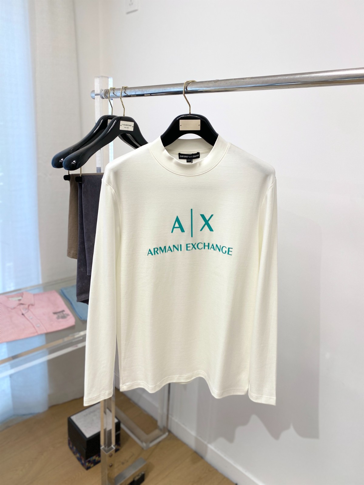 シンプル ロゴ入り アルマーニ Tシャツ コピー 長袖Tシャツ ホワイト-0