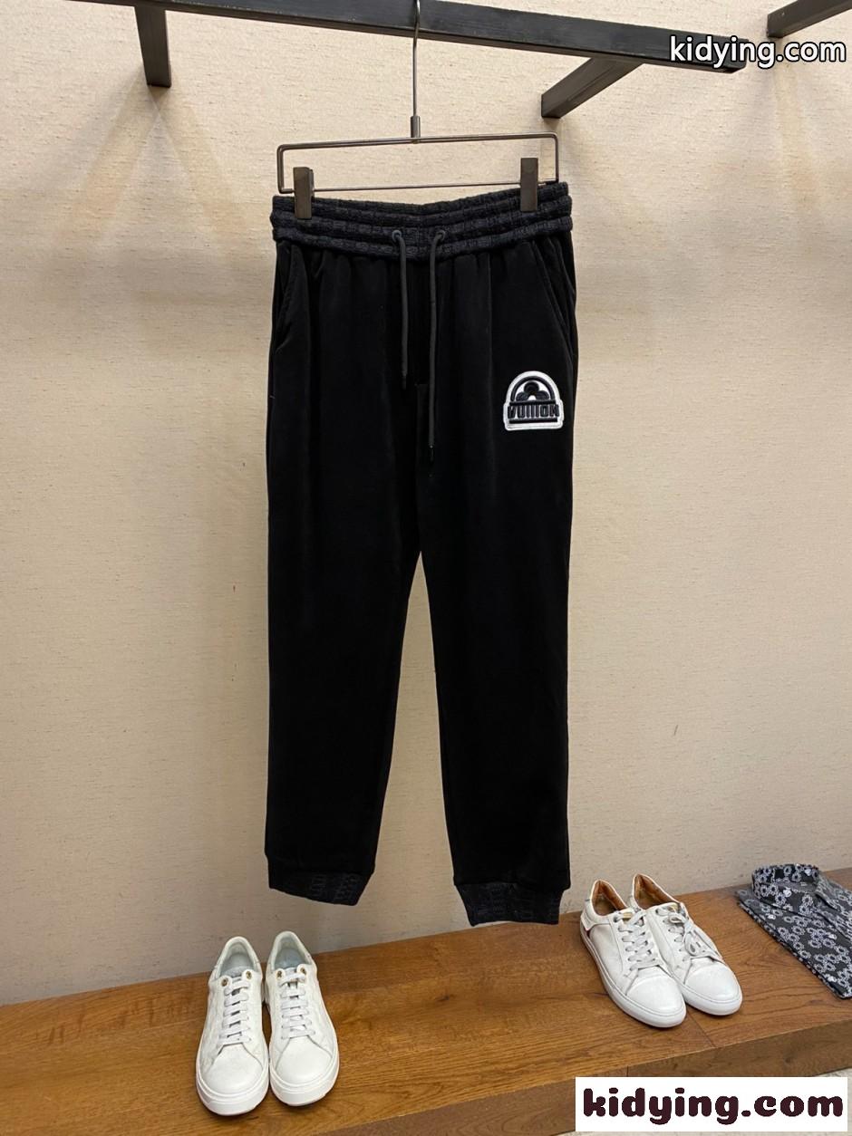 上品 カジュアル ジョギングパンツ ルイ・ヴィトン パンツ コピー ブラック-2