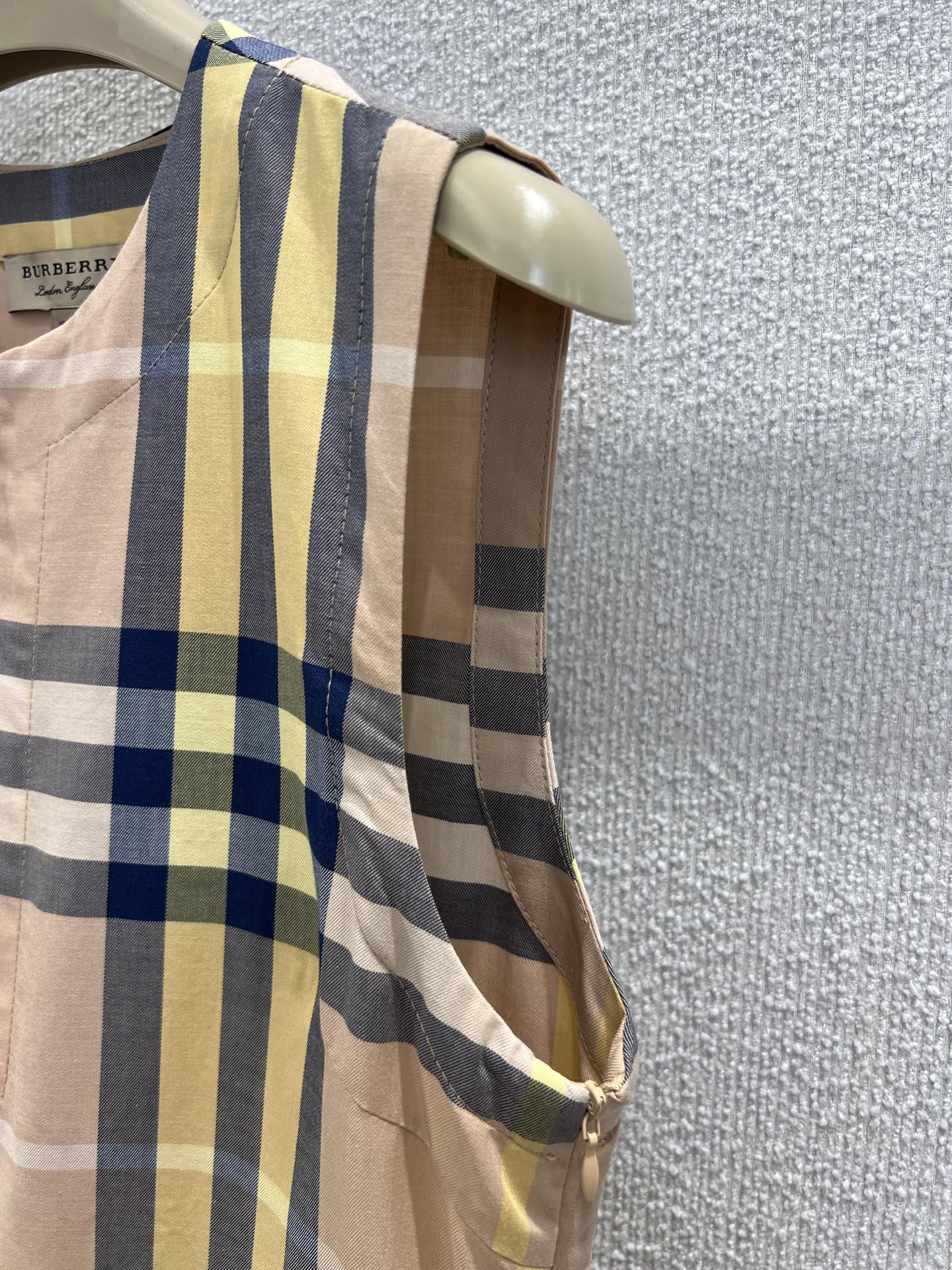 チェック柄 ノースリーブ ワンピース バーバリー ワンピース コピー ベージュ-5