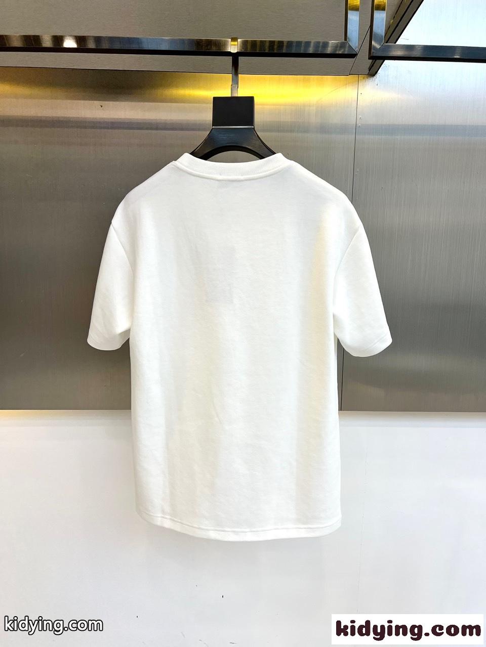 カジュアル ゆったり クルーネック Tシャツ フェンディ 半袖Tシャツ コピー ホワイト-4
