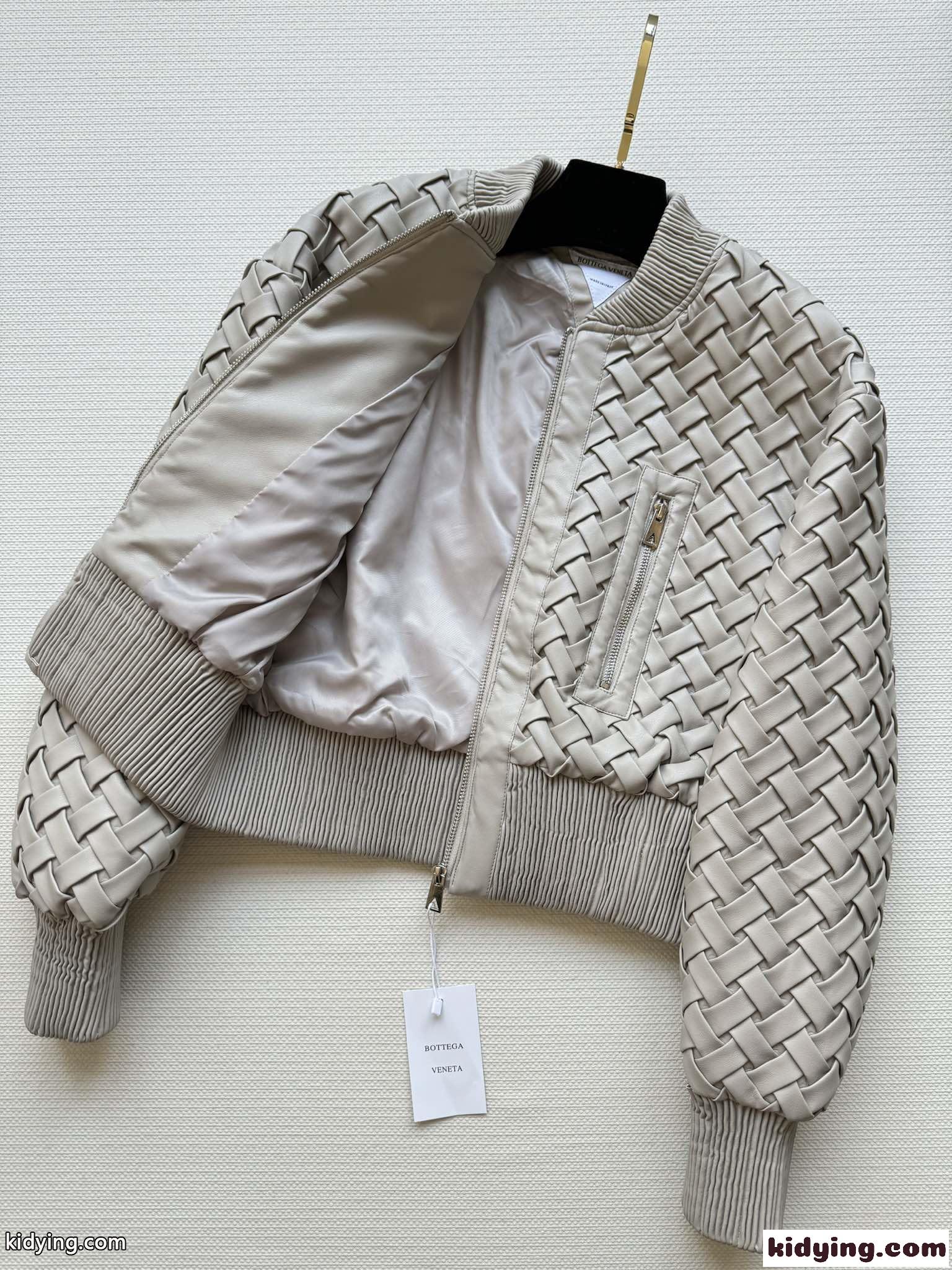 洗練された おしゃれ レザーボンバージャケット ボッテガ・ヴェネタ ジャケット コピー ベージュ-2