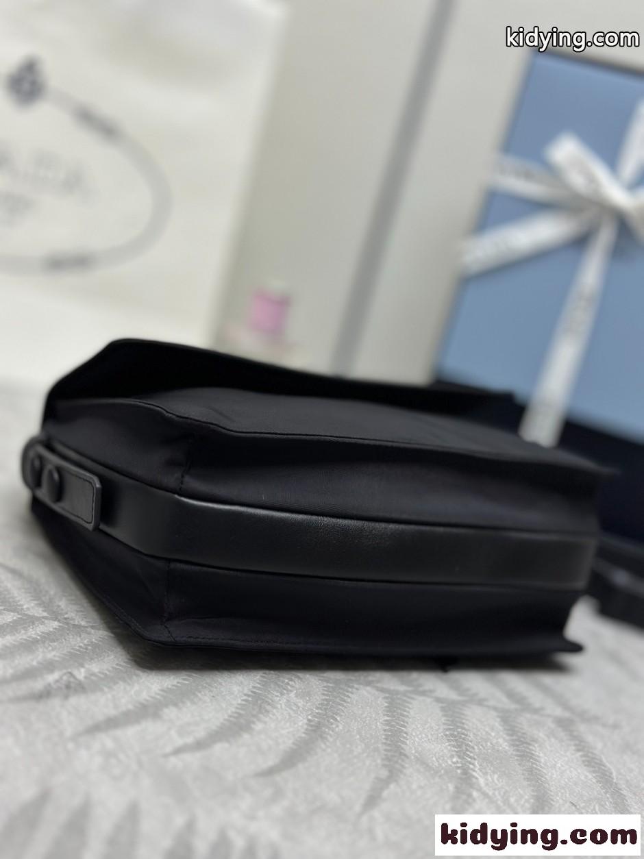 プラダ スモール パデッド Re-Nylon ショルダーバッグ コピー 1BD313 ブラック-2