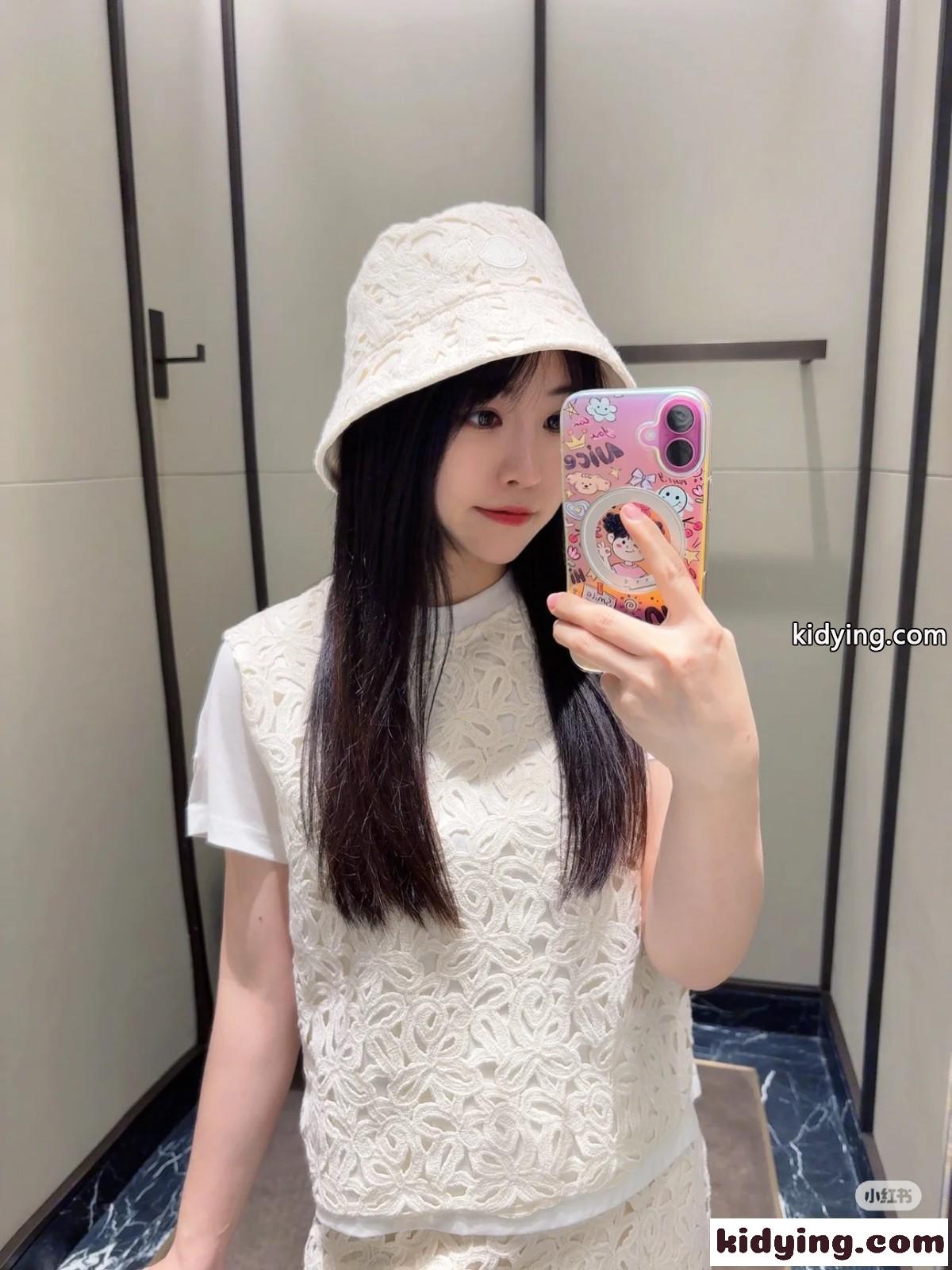 お洒落 フェンミン モンクレール Tシャツ スーパーコピー クルーネック-3