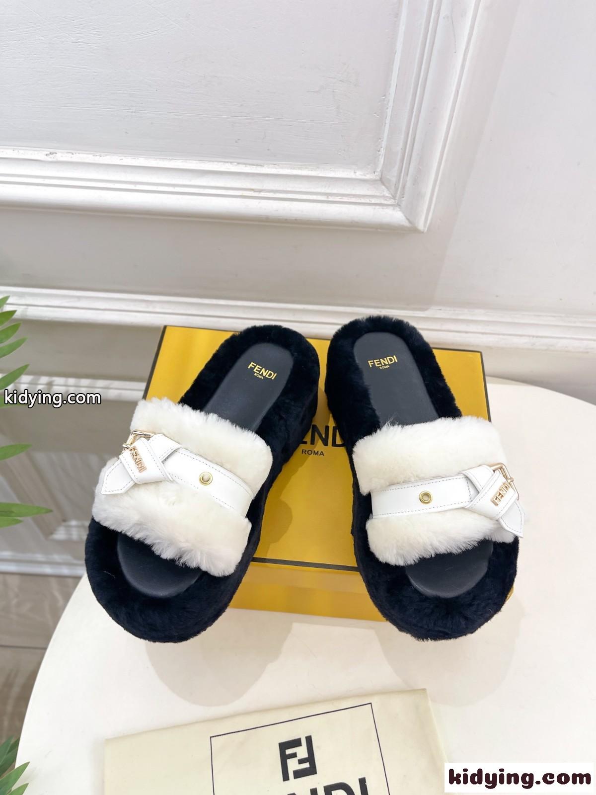 可愛い お洒落 もこもこ ファーサンダル フェンディ サンダル コピー ホワイト-1