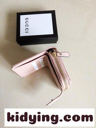 グッチ財布 ピンク 最新の3つ折りタイプのジッパー付き財布 材料 仕上げ ロゴ スチールプリント 糸通し 細部まで見事に表現された コピー-2