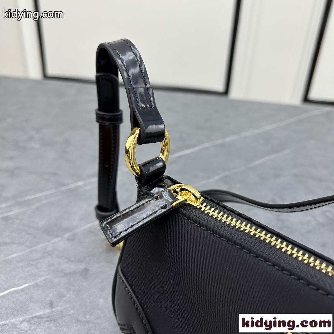 プラダ Re-Edition 2002 Re-Nylon xブラッシュドレザー ショルダーバッグ 偽物-3