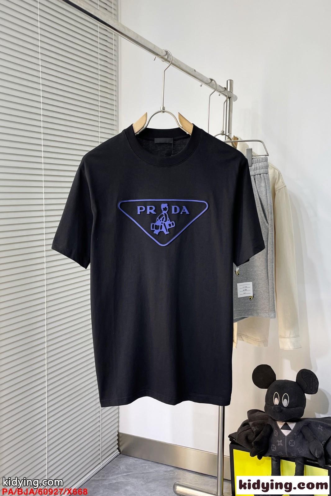 シンプル 着回し クルーネック ロゴ プラダ Tシャツ コピー 半袖 トップス-1
