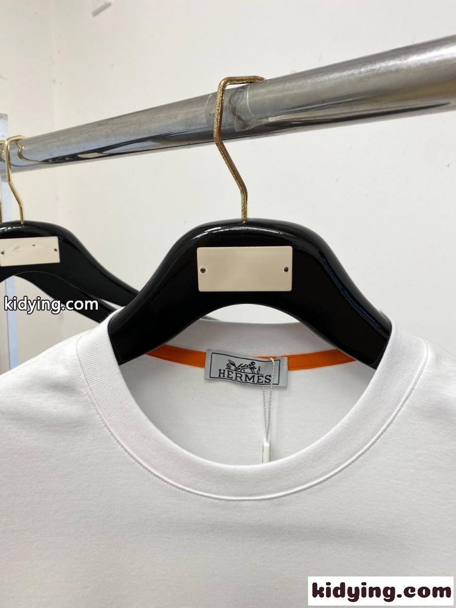 カジュアル 洗練された クルーネック エルメス Tシャツ 偽物 ホワイト-1