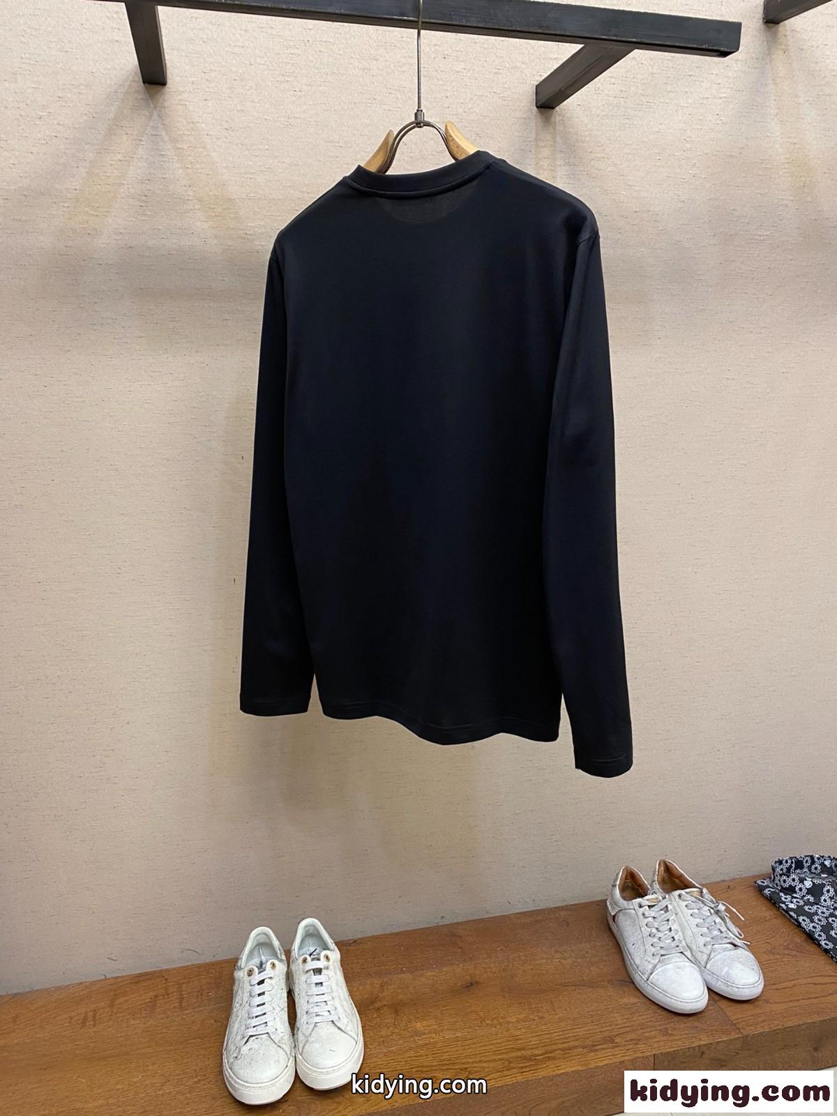 ベーシック ロゴ クルーネック コットン 長袖Tシャツ セリーヌ Tシャツ コピー ブラック-0