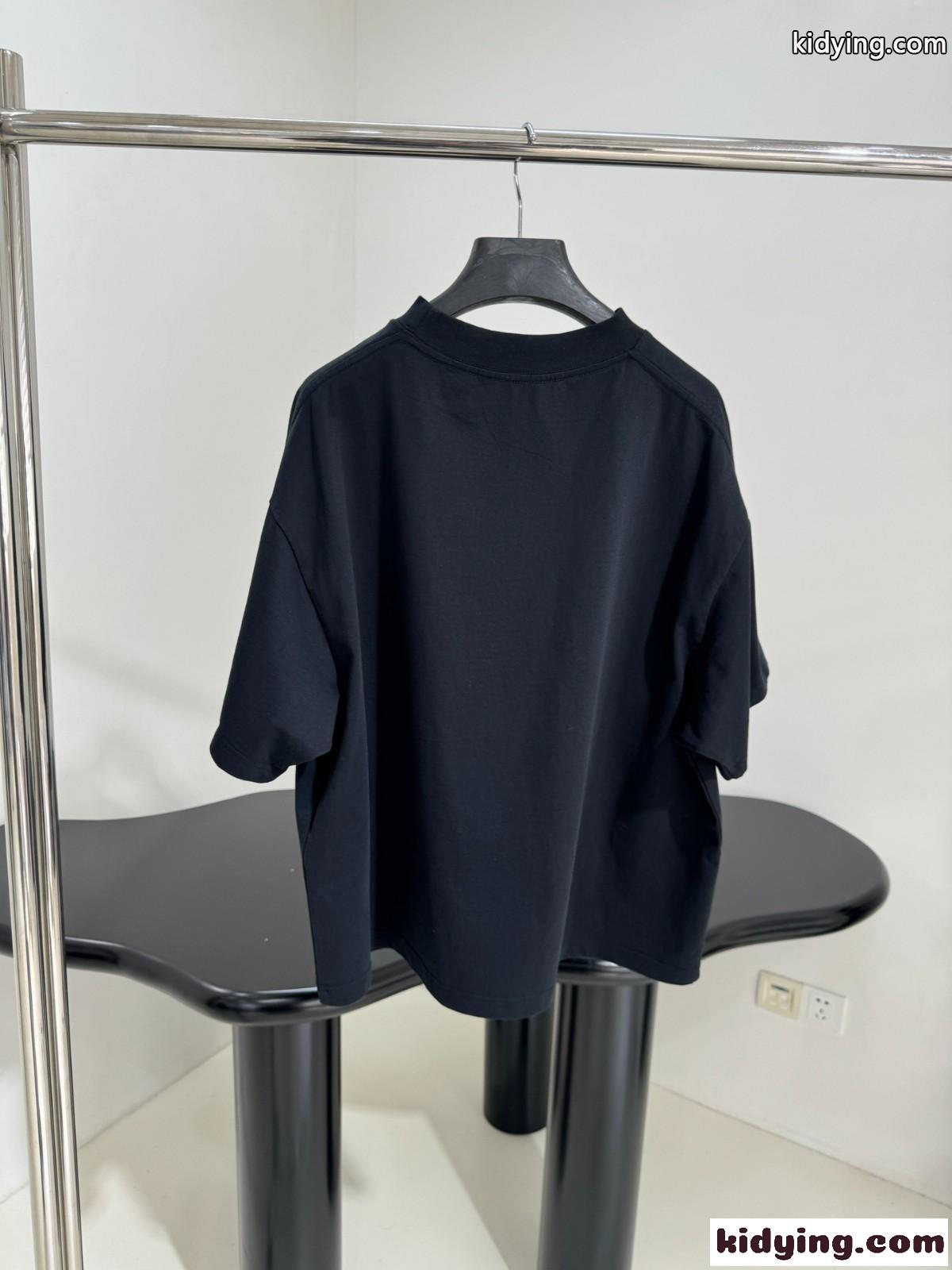 Airport Tag クロップド半袖Tシャツ バレンシアガ Tシャツ コピー ブラック-1