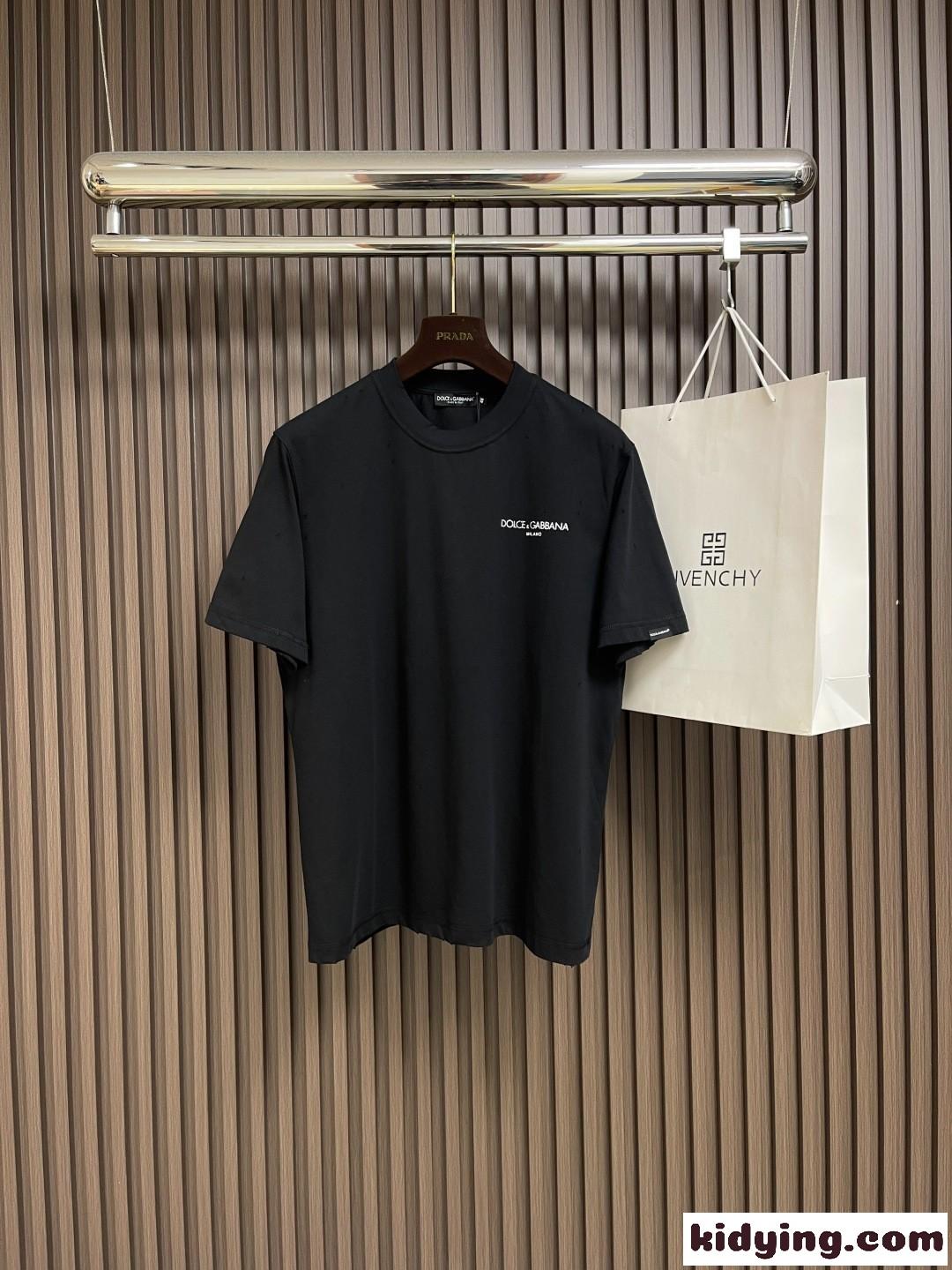 定番 カジュアル ロゴ入り 半袖Tシャツ ドルチェ&ガッバーナ Tシャツ 偽物-0