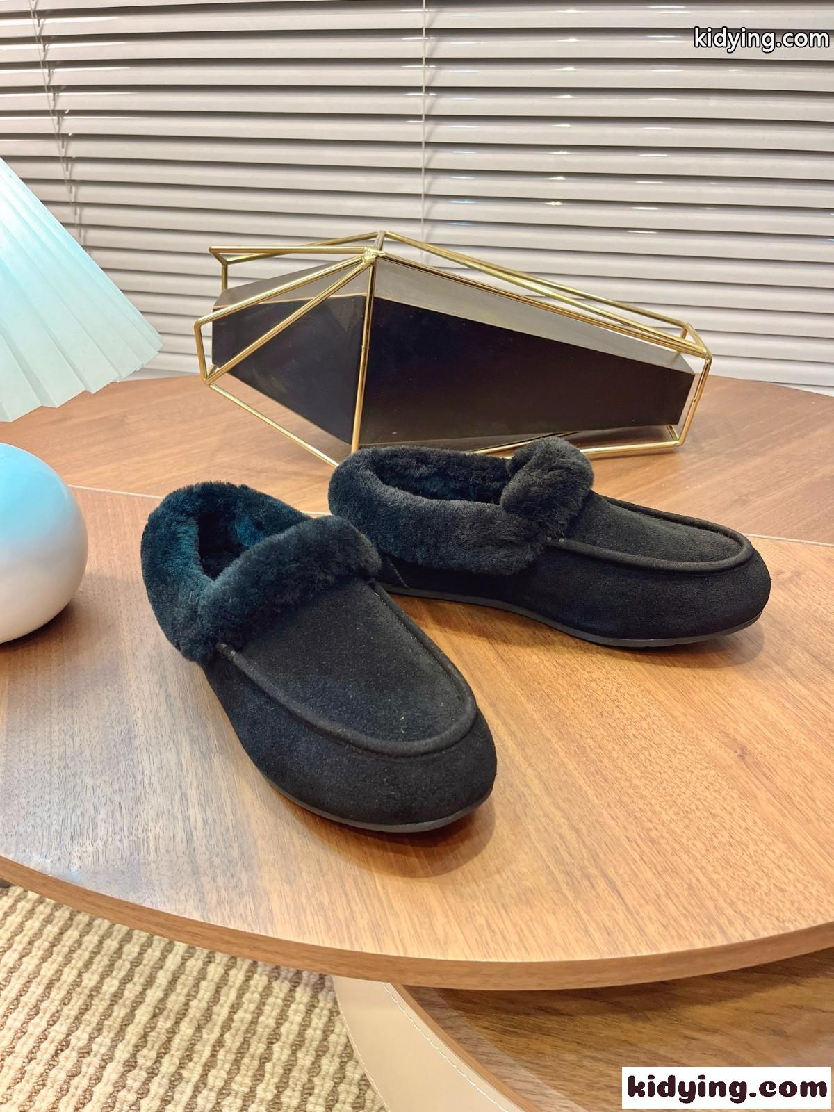 アグ モカシン スーパーコピー シンプル UGG スエード ムートン シューズ ブラック-1