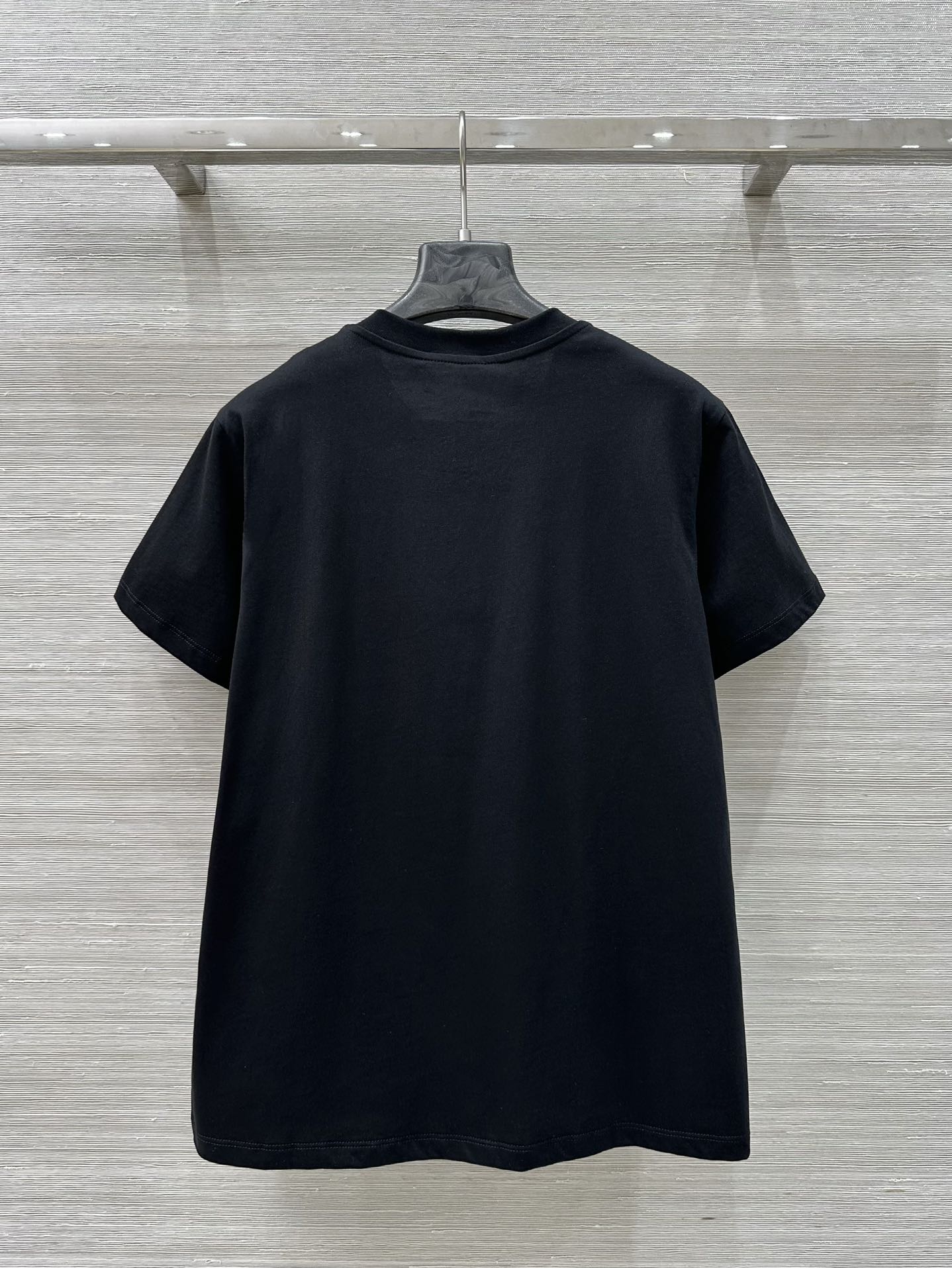 モンクレール Tシャツ コピー 定番 お洒落 ロゴ コットンTシャツ クルーネック ブラック-4
