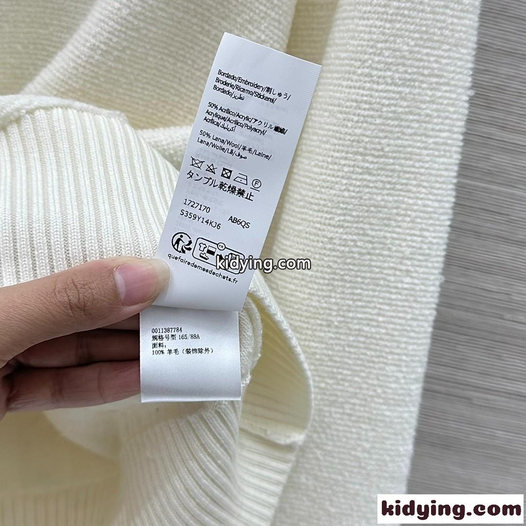 洗練された 上品 ロゴ クルーネック ロエベ セーター コピー ベージュ-3