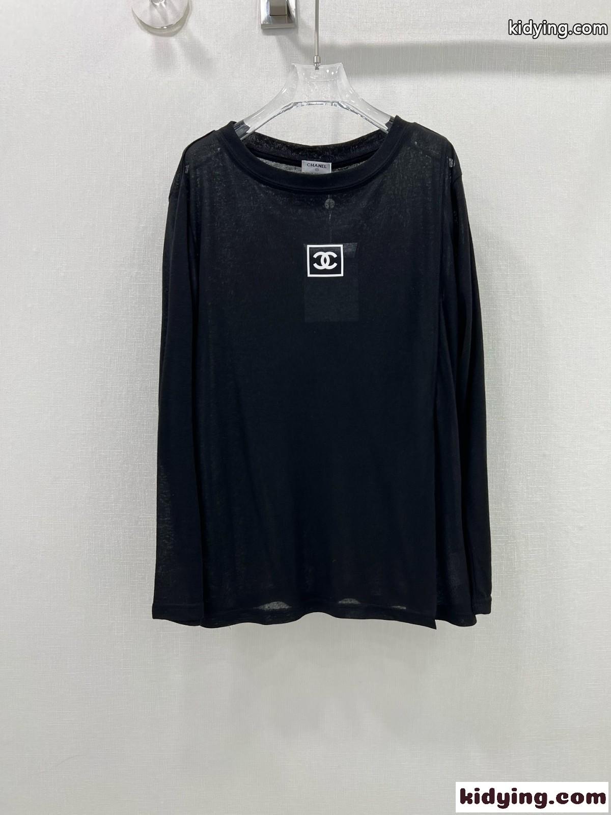 シンプル ロゴ 日焼き止め 長袖Tシャツ シャネル Tシャツ 偽物 ブラック-0