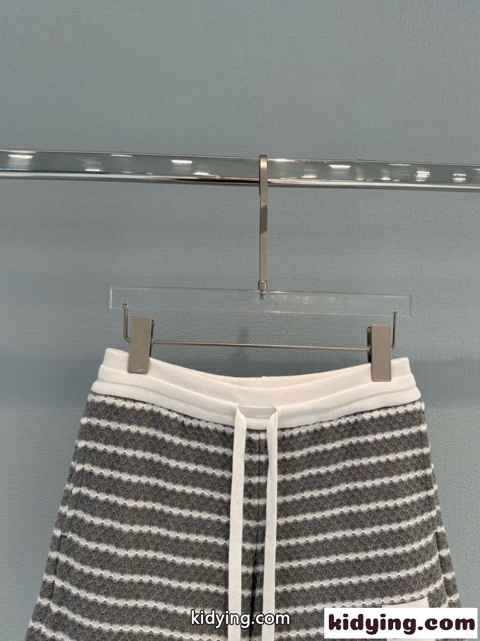爽やか ボーダー柄 ニット ショートパンツ トムブラウン パンツ 偽物 グレー-1