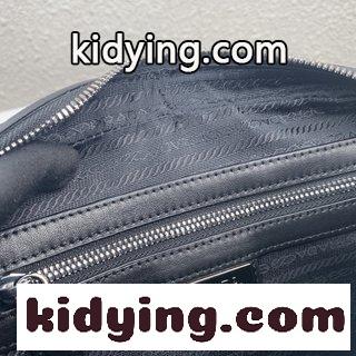 プラダバッグメンズ 上品なデザインは男性たちの新しい追求を満たしている 急いで手に入れてね コピー-5